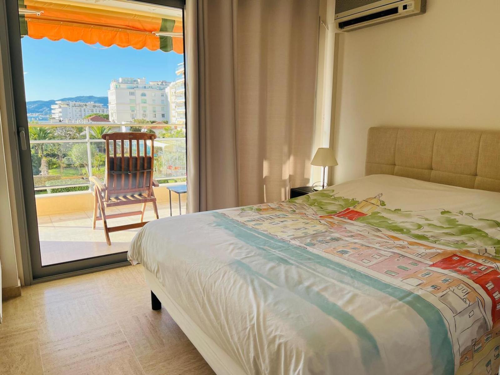 Croisette And Beaches. View On Gardens And Sea. Appartement Cannes